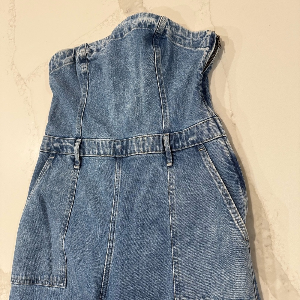 Express Strapless Wide Leg Cargo Denim Jean Jumpsuit Womens 12 Light Blue Wash - Picture 8 of 14